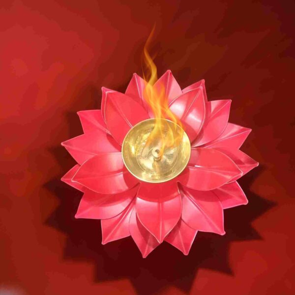 traditional colored lotus oil lamp